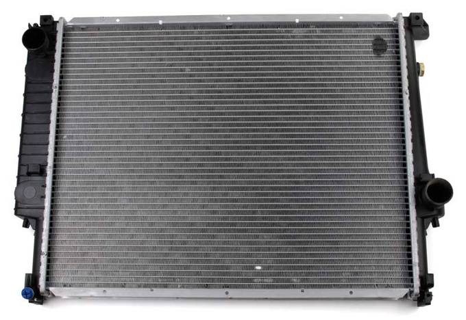 BMW Radiator CR328000P - MAHLE